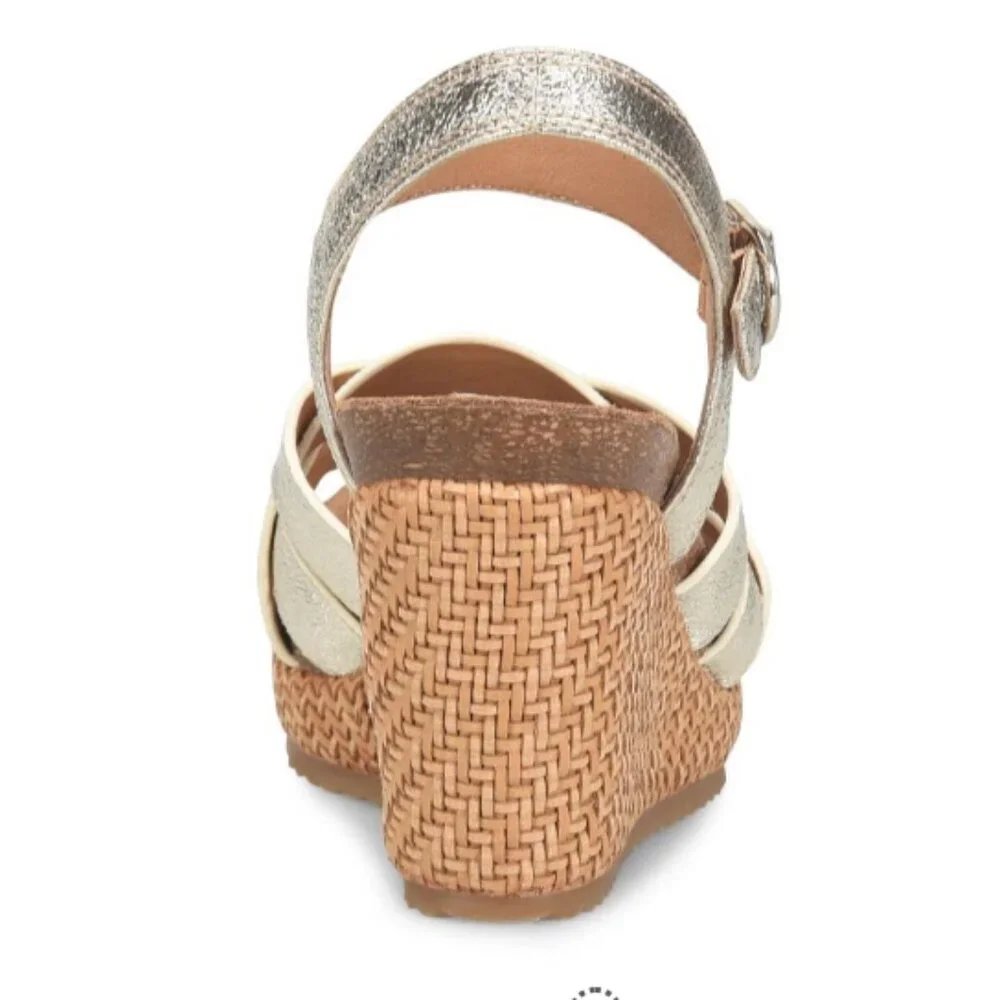 new Sofft Carlana Italian Leather Wedge Sandals  in box 266 3S7